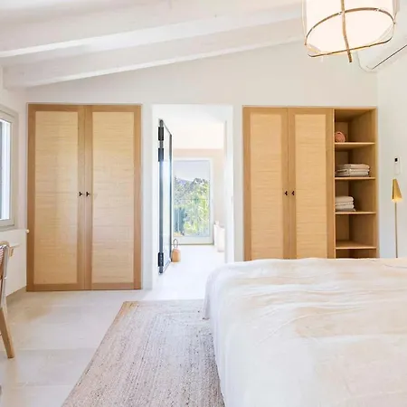 La Telaranya Villa *